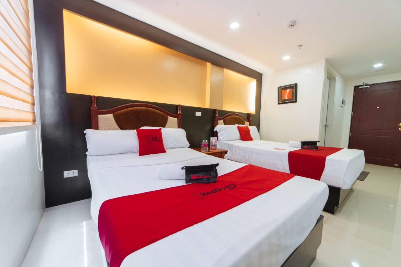 Reddoorz Premium Near Trinoma Hotel Quezon City Bagian luar foto